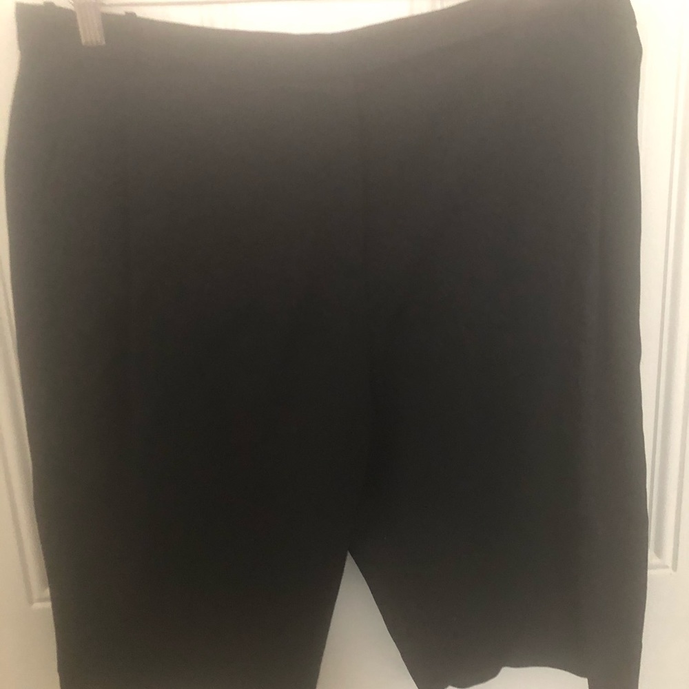 Halston Heritage Tailored Bermuda Shorts Sz 8-NWT